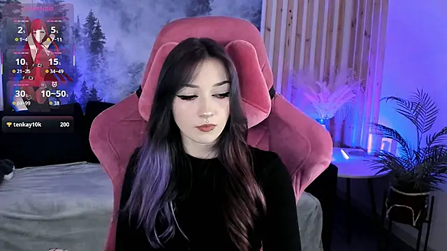 LiliLuna online show from November 3, 12:28 pm