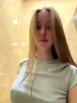 Snapshot of ElliRose chatting on September 10, 7:08 am ElliRose online show from September 10, 7:08 am