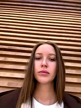 Snapshot of ElliRose chatting on November 10, 6:45 am ElliRose online show from November 10, 6:45 am