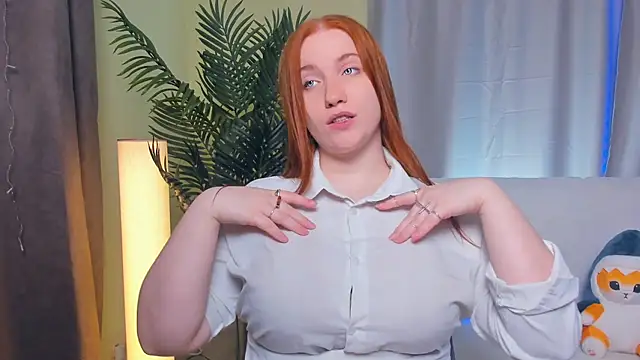 Snapshot of EthalCarlsqq chatting on September 18, 7:32 am EthalCarlsqq online show from September 18, 7:32 am