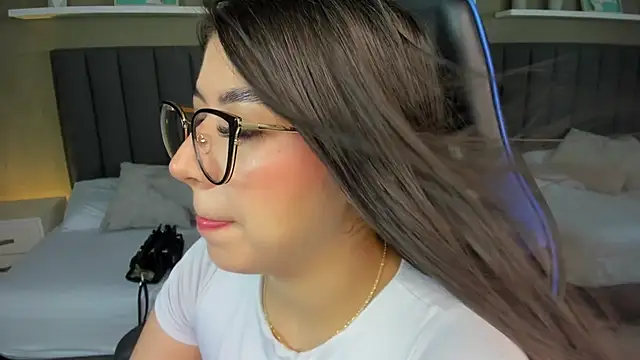 anagil  online show from April 16, 2:18 pm