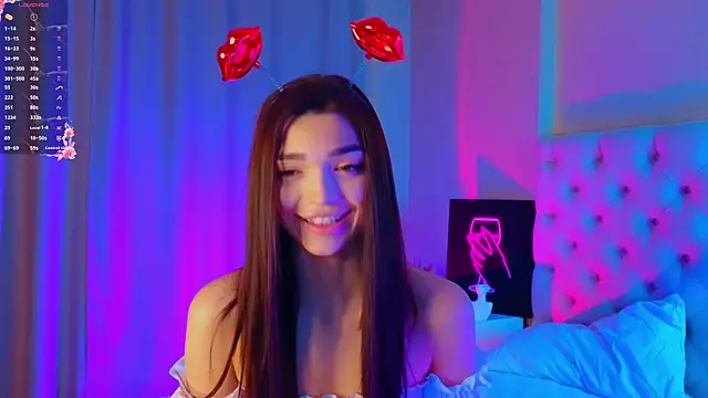 MarciaMarshall online show from December 3, 9:35 pm