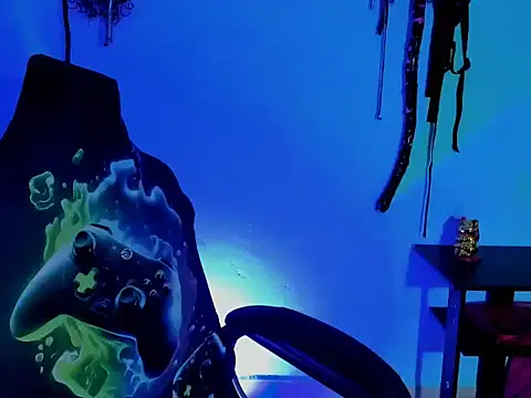 zeus 7777 online show from November 3, 6:58 am