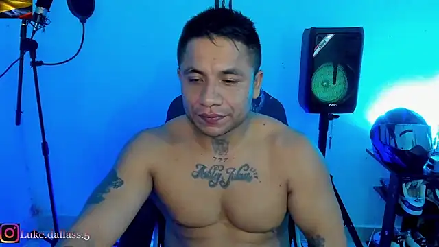 Snapshot of zeus_7777 chatting on February 15, 9:55 pm zeus 7777 online show from February 15, 9:55 pm