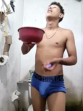 Snapshot of MattBroddy chatting on September 21, 10:11 pm MattBroddy online show from September 21, 10:11 pm