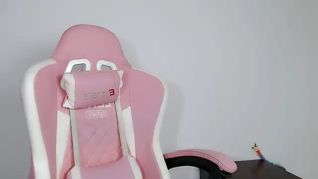 Snapshot of Cam-Ly chatting on September 28, 4:12 pm Cam-Ly online show from September 28, 4:12 pm