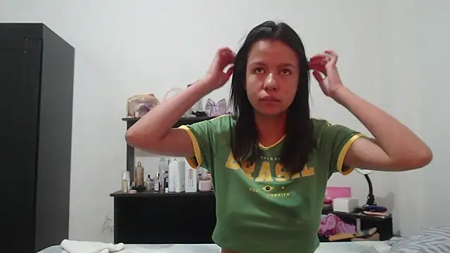Snapshot of nathaly_jones_ chatting on July 20, 12:18 pm nathaly jones online show from July 20, 12:18 pm
