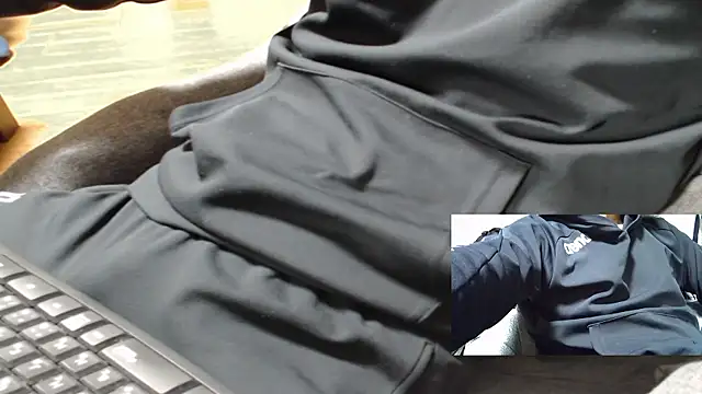 Yasu2000 online show from March 18, 1:42 am