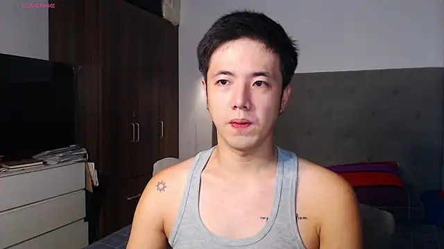 Addictiveboi online show from February 19, 3:02 am