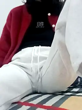 Hinna x online show from February 14, 8:38 pm