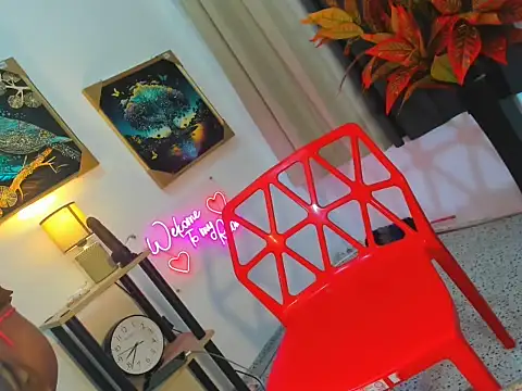 yourmochaloca69 online show from November 17, 8:03 pm