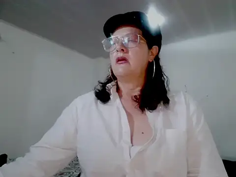 Snapshot of ArdienteBetania chatting on October 14, 2:40 pm ArdienteBetania online show from October 14, 2:40 pm