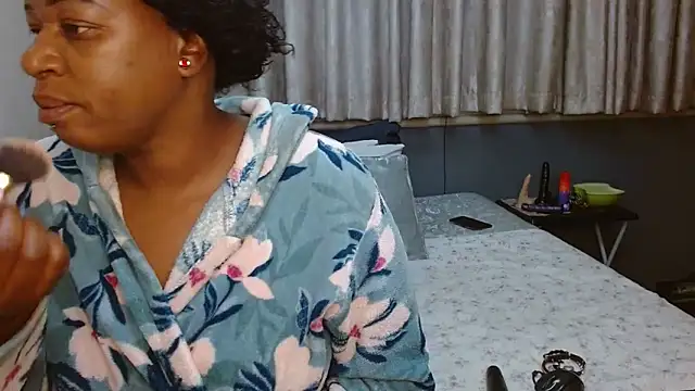 SlutyAngelxxx online show from October 30, 9:15 pm