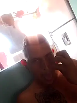 Snapshot of Kars1721 chatting on February 9, 2:21 pm Kars1721 online show from February 9, 2:21 pm