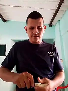 Snapshot of Kars1721 chatting on February 11, 1:27 pm Kars1721 online show from February 11, 1:27 pm