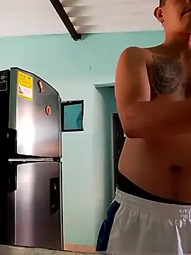 Snapshot of Kars1721 chatting on February 19, 2:02 pm Kars1721 online show from February 19, 2:02 pm