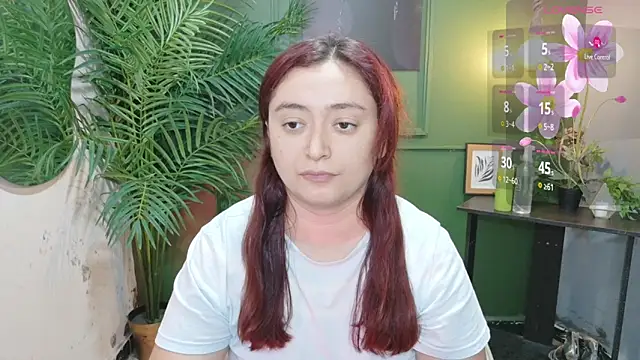 Snapshot of Anaa_Rose chatting on April 30, 12:22 pm Anaa Rose online show from April 30, 12:22 pm