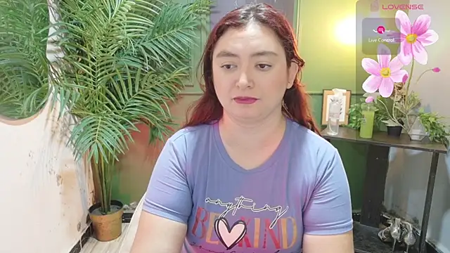 Snapshot of Anaa_Rose chatting on May 3, 12:11 pm Anaa Rose online show from May 3, 12:11 pm