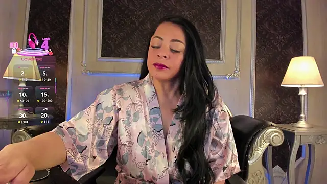 adelinemoretti online show from October 7, 5:54 pm