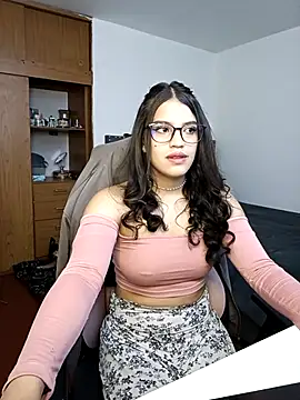 Snapshot of asumi_18 chatting on October 1, 11:49 am asumi 18 online show from October 1, 11:49 am