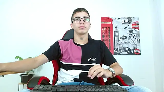 Cumandres18 online show from September 12, 1:44 pm