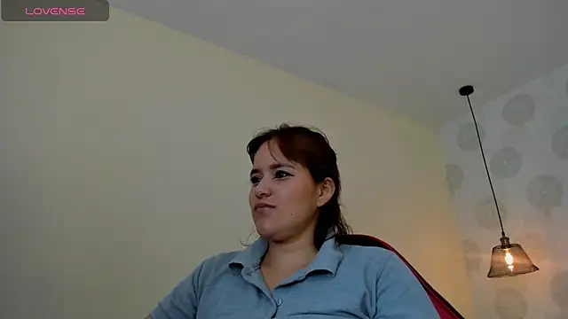 Snapshot of GIANAMILLER6 chatting on July 6, 12:02 pm GIANAMILLER6 online show from July 6, 12:02 pm