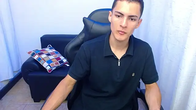 Matiius18 online show from February 6, 1:36 pm