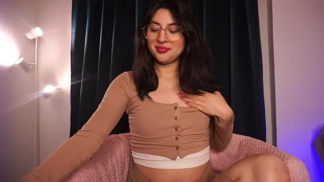 Auralea online show from October 20, 3:40 am