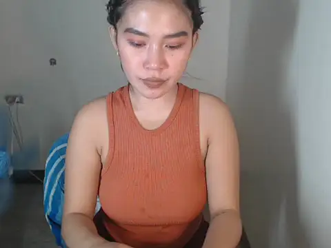 Snapshot of xcherry_babex chatting on January 13, 8:19 am xcherry babex online show from January 13, 8:19 am