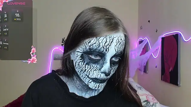 AliceHaris online show from November 1, 3:19 am