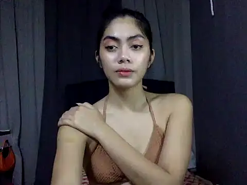 Snapshot of uramandapitite chatting on February 5, 6:23 pm uramandapitite online show from February 5, 6:23 pm