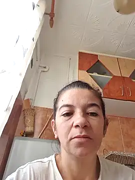 Snapshot of alinaalinutzq chatting on October 19, 8:48 am alinaalinutzq online show from October 19, 8:48 am