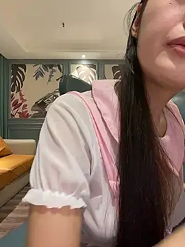 Snapshot of MengMeng0515 chatting on June 25, 2:21 pm MengMeng0515 online show from June 25, 2:21 pm