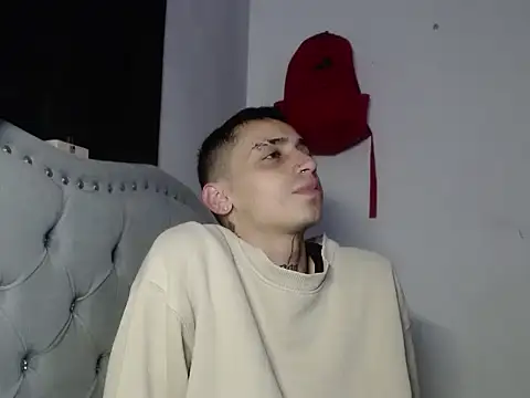 xalejo max online show from October 13, 8:20 pm