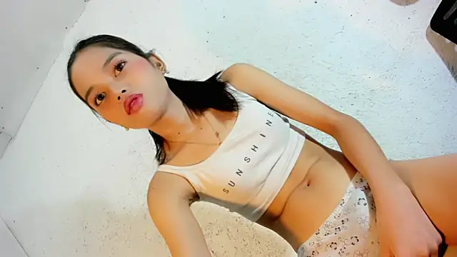 CUTIE GIRLSX online show from June 24, 9:41 am