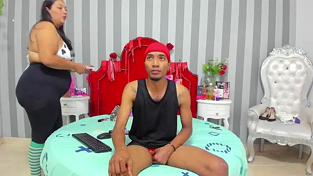 CaroyAndy online show from May 1, 12:43 pm