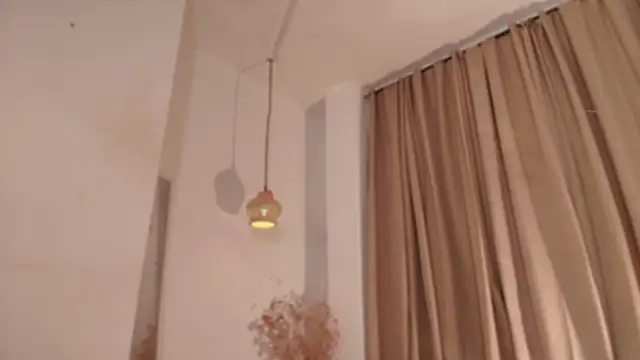 Snapshot of Aliceblaker_ chatting on September 14, 3:16 am Aliceblaker online show from September 14, 3:16 am