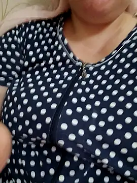 Snapshot of Uzhili chatting on October 30, 6:19 pm Uzhili online show from October 30, 6:19 pm