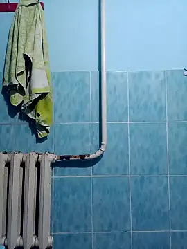 Snapshot of Uzhili chatting on November 3, 7:37 pm Uzhili online show from November 3, 7:37 pm