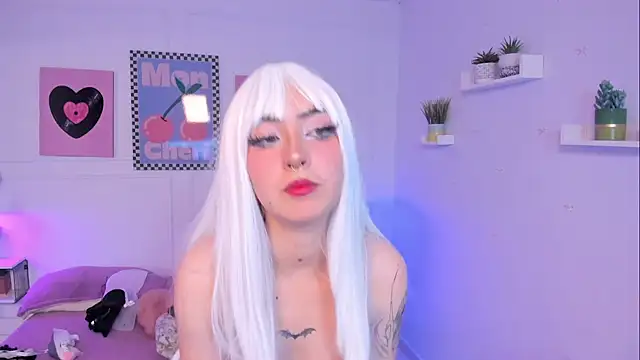 Zoe Lynch  online show from December 2, 11:59 am