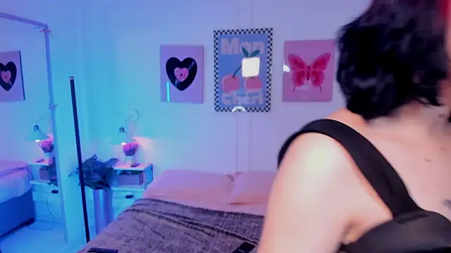 Zoe Lynch  online show from February 23, 11:40 am