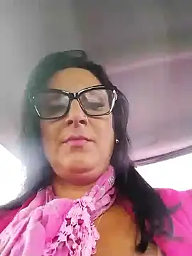 Snapshot of jadecristina chatting on May 23, 4:00 pm jadecristina online show from May 23, 4:00 pm