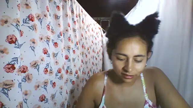Snapshot of Anabelhotxx16 chatting on October 11, 2:00 am Anabelhotxx16 online show from October 11, 2:00 am