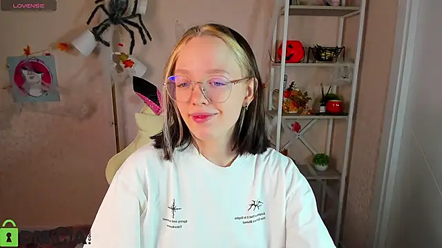 R0cket bunny online show from November 7, 1:05 am