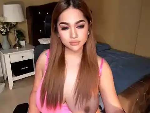 Snapshot of bellaswildcummer chatting on May 22, 6:53 am bellaswildcummer online show from May 22, 6:53 am