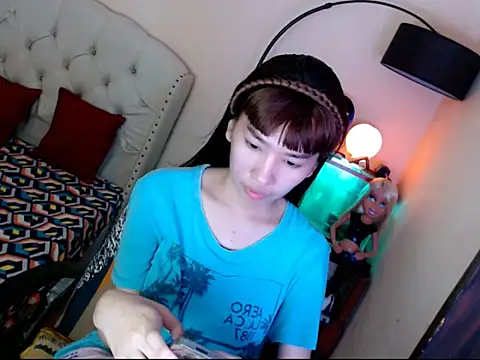 ShantalFoxxy  online show from October 27, 11:36 am