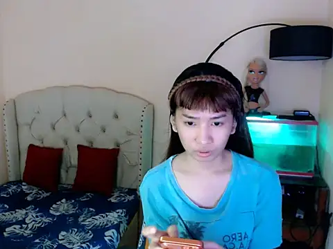 ShantalFoxxy  online show from March 7, 5:59 am