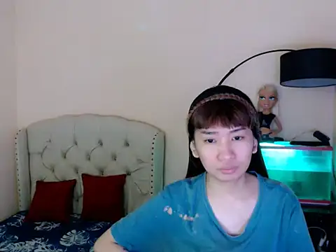 ShantalFoxxy  online show from March 11, 1:00 am