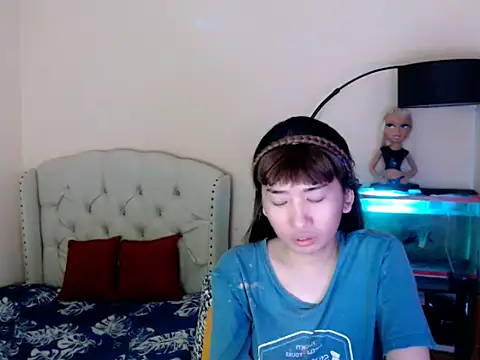 ShantalFoxxy  online show from April 2, 12:36 pm