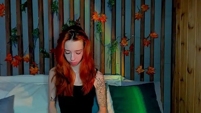 Lori Williams online show from December 16, 1:10 am